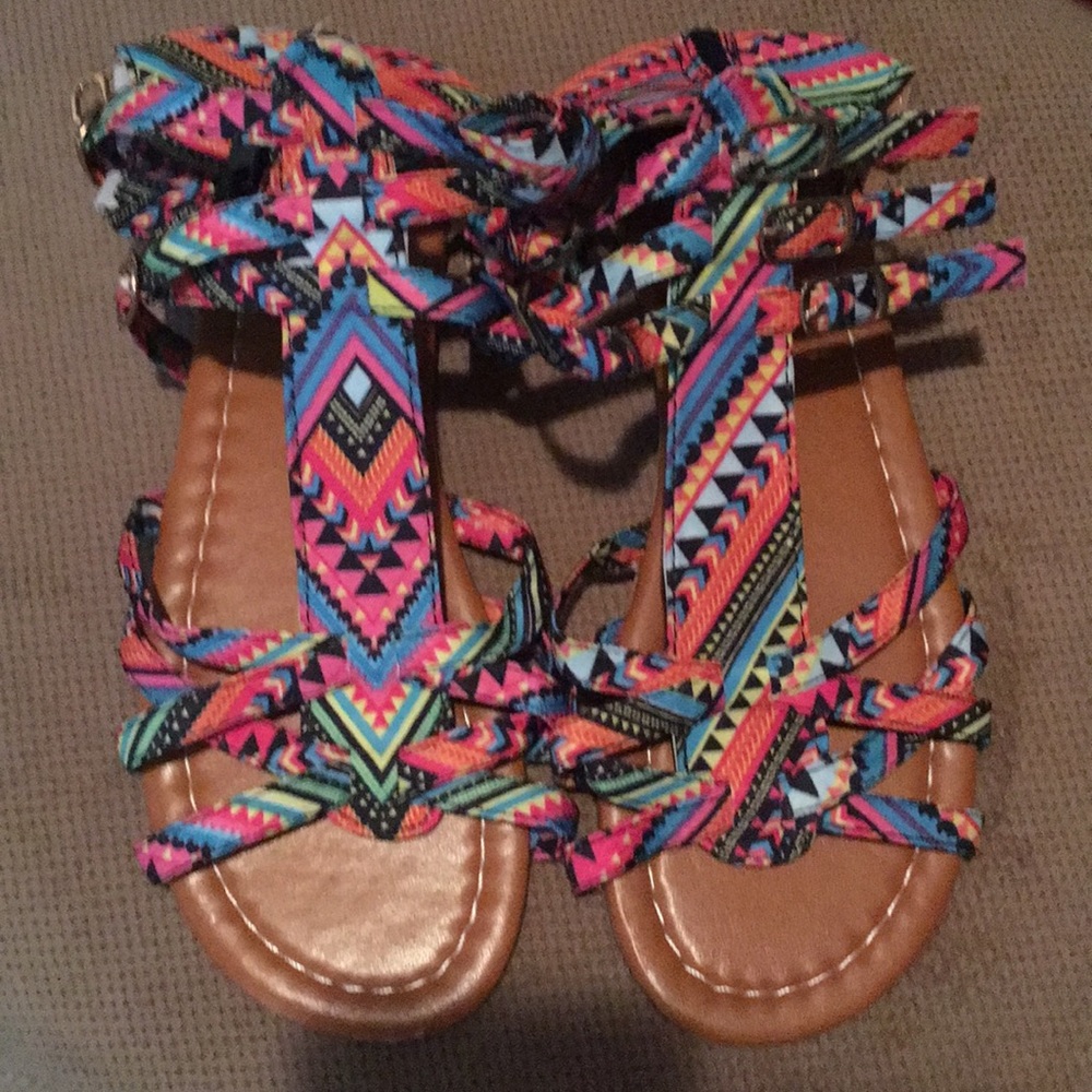 Sandals - Picture 3 of 3